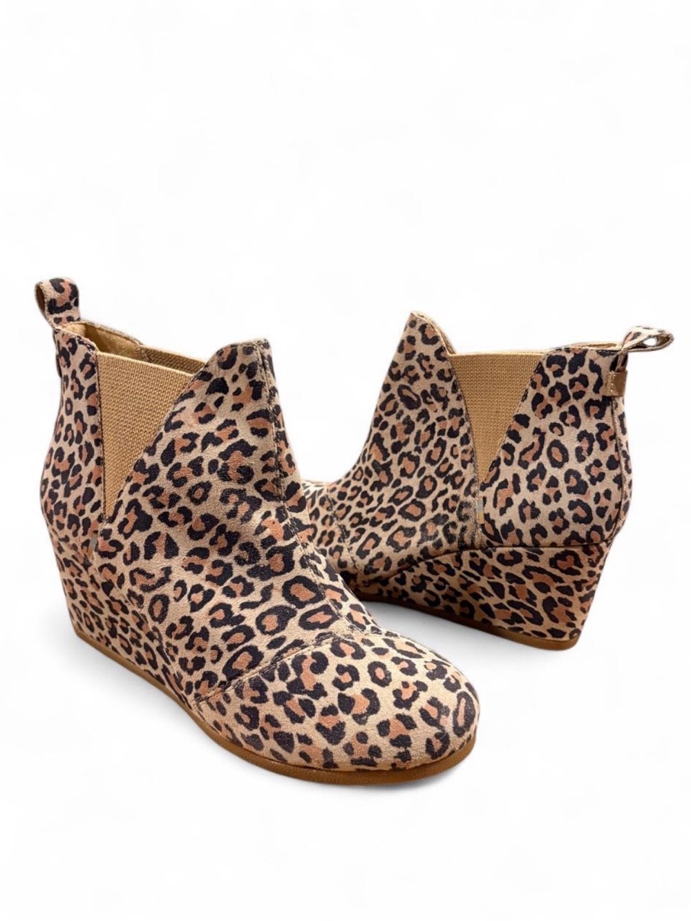 TOMS Kelsey Leopard Print Suede Wedge Ankle Booties Women's Size 10
